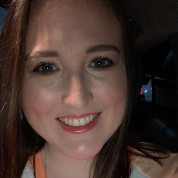 Meet your Posher, Gabrielle - Picture 1 of 1